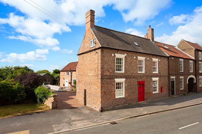5 Bedroom Detached House For Sale In Main Street, Wheldrake, York, North Yorkshire, YO19