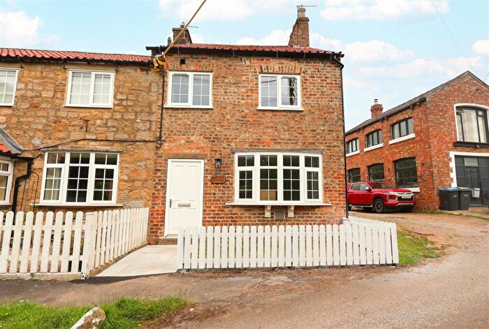 2 Bedroom End Of Terrace House For Sale In Carthorpe, Bedale, DL8