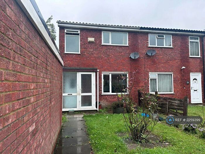 3 Bedroom Semi-Detached House To Rent In Hale Avenue, Stony Stratford, Milton Keynes, MK11