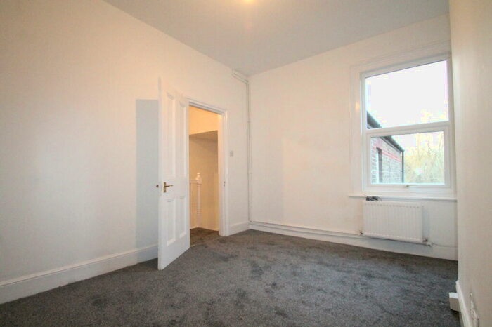 1 Bedroom Apartment To Rent In Northcourt Road, BN14