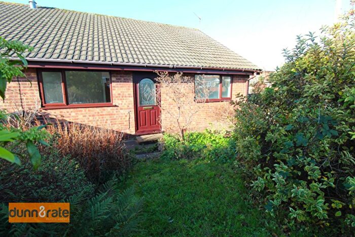 2 Bedroom Semi-Detached Bungalow For Sale In Slapton Close, Eaton Park, Stoke-On-Trent, ST2