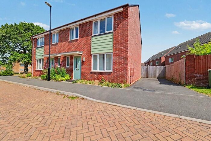 4 Bedroom Semi Detached House For Sale In Paignton Place, Coventry, CV2