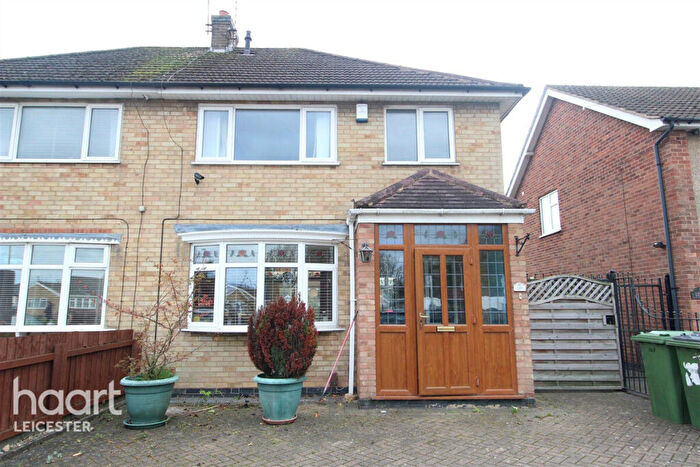 3 Bedroom Semi-Detached House To Rent In Dominion Road, Leicester, LE3