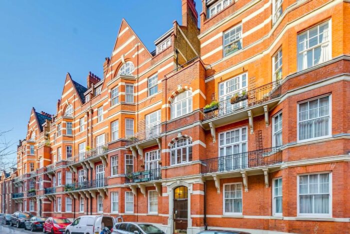 2 Bedroom Flat To Rent In Hammersmith Road, West Kensington, W14