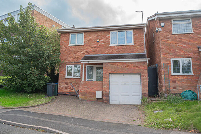 3 Bedroom Detached House To Rent In Hillside Road, Great Barr, Birmingham, B43