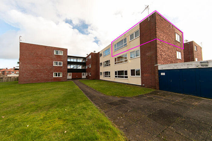 2 Bedroom Flat For Sale In Chester Avenue, Poulton-le-Fylde, Lancs, FY6