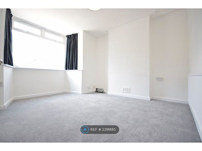 3 Bedroom Detached House To Rent In Filwood Road, Bristol, BS16