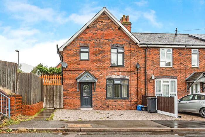 4 Bedroom End Of Terrace House For Sale In Walker Street, Dudley, DY2