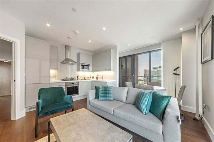 1 Bedroom Apartment To Rent In Orchard Wharf, E14