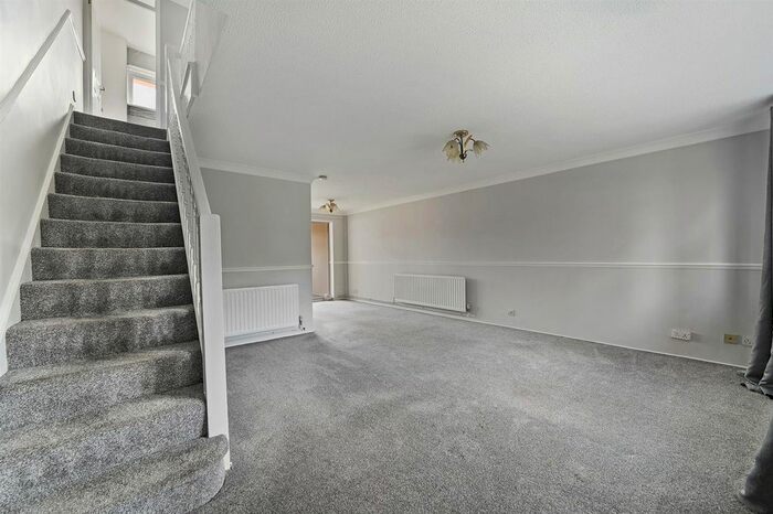 3 Bedroom Terraced House To Rent In Daffodil Way, Springfield, Chelmsford, CM1