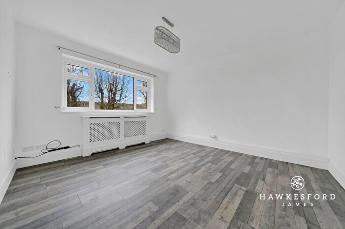 2 Bedroom Flat To Rent In London Road, Hollybank Hill London Road, ME10