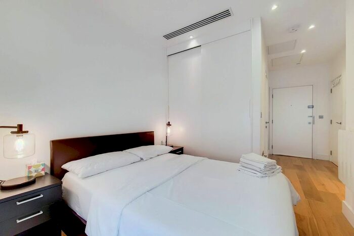 Studio To Rent In Trinity Square, Hounslow, TW3