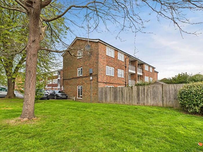 2 Bedroom Apartment To Rent In Sackville Road, Worthing, BN14