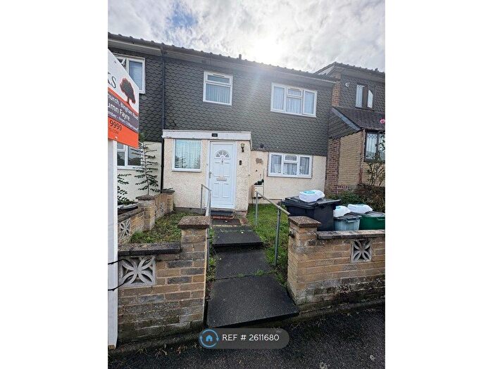 3 Bedroom Terraced House To Rent In Bygrove New Addington, Croydon, CR0