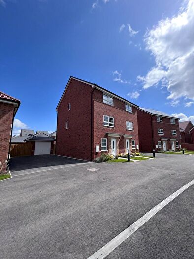 4 Bedroom Semi-Detached House To Rent In Lapwing Place, Canley, Coventry, CV4