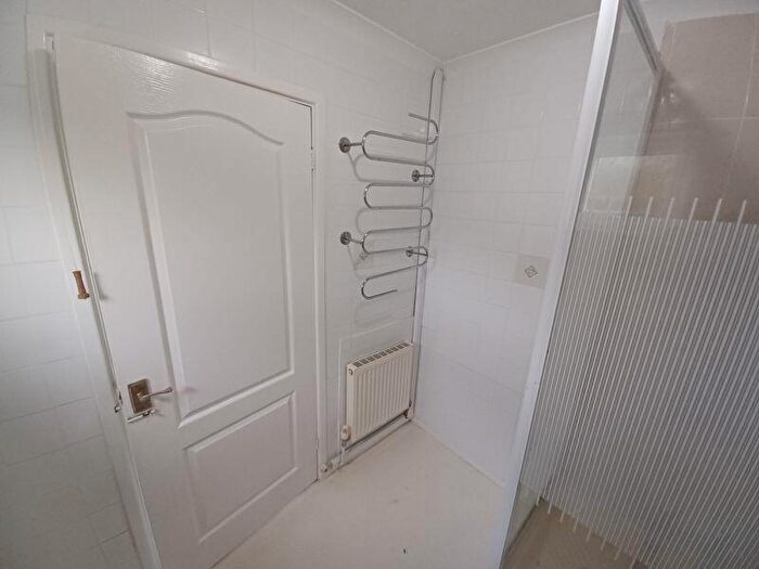 2 Bedroom Bungalow To Rent In Penwithick Park, St. Austell, PL26