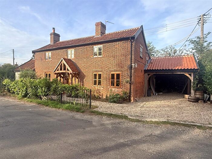 3 Bedroom Detached House For Sale In Fen Street, Old Buckenham, NR17