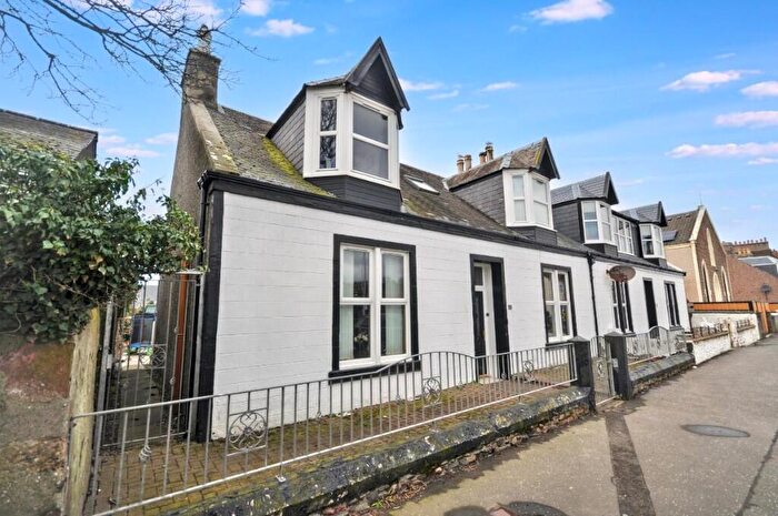 4 Bedroom Semi Detached House For Sale In Henrietta Street, Girvan, Ayrshire, KA26