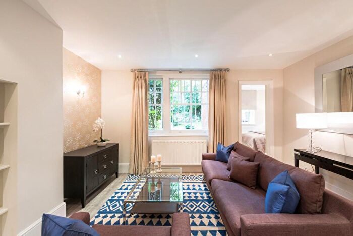 2 Bedroom Apartment To Rent In Netherhall Gardens, Hampstead, NW3