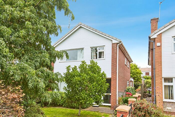 3 Bedroom Detached House For Sale In Loxton Court, Mickleover, Derby, DE3