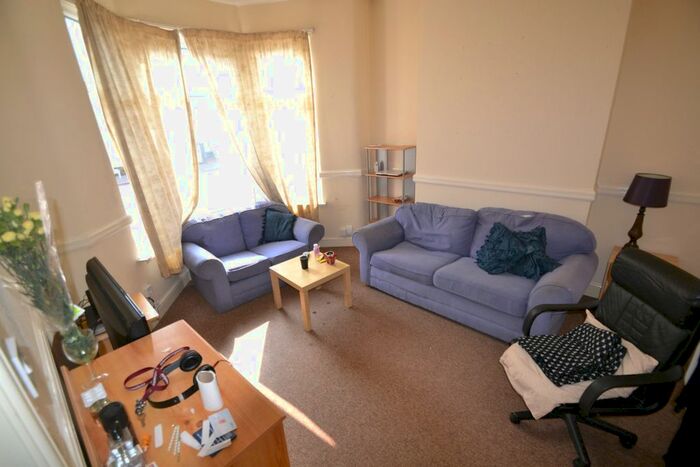 4 Bedroom Property To Rent In Keppoch Street, Roath, Cardiff, CF24
