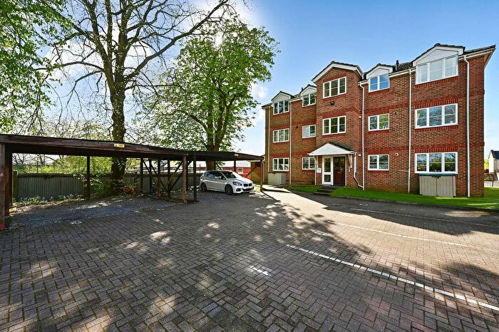 2 Bedroom Flat For Sale In Sherborne Road, Farnborough, GU14