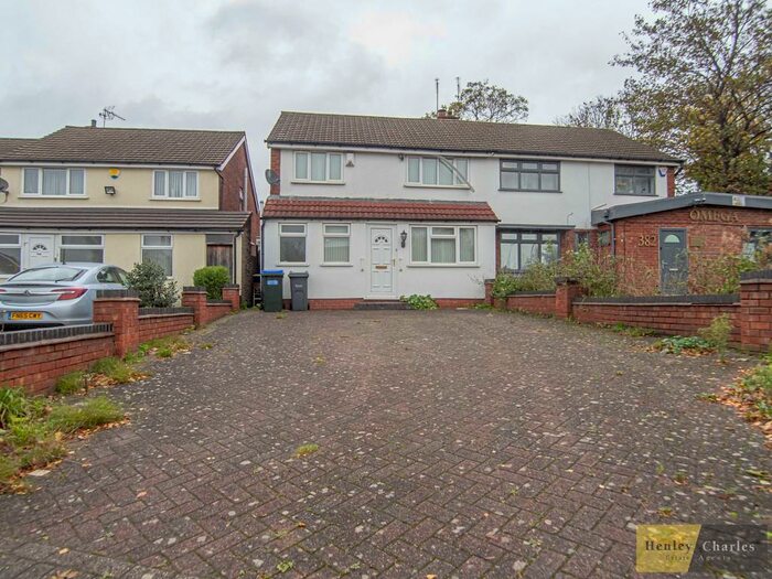 3 Bedroom Semi-Detached House To Rent In Hamstead Hall Road, Great Barr, B43