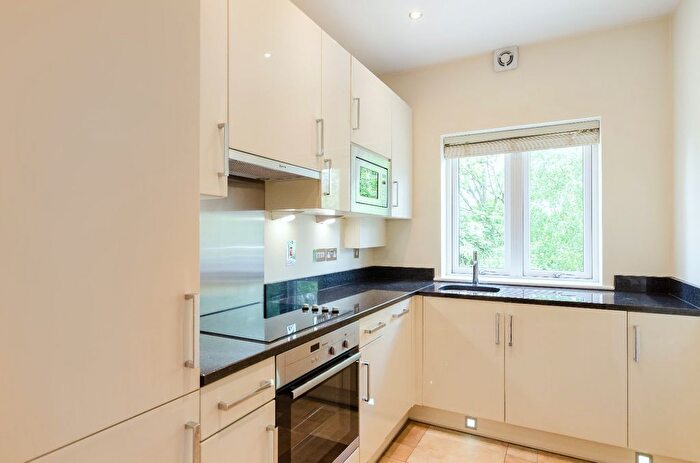 2 Bedroom Flat For Sale In Foss View, Hungate, York, YO1