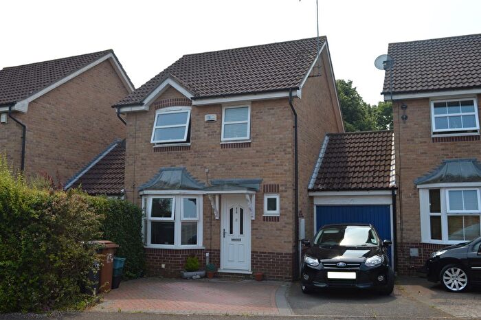 3 Bedroom Link Detached House To Rent In Langsett Close, Weston Favell, NN3