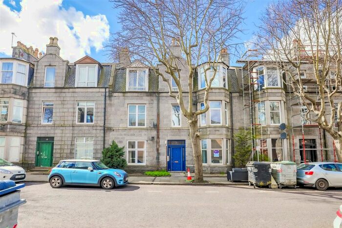 1 Bedroom Flat To Rent In B Great Western Place, Aberdeen, Aberdeenshire, AB10