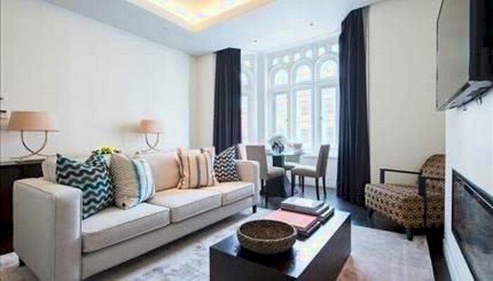1 Bedroom Flat To Rent In Green Street, Mayfair, W1K