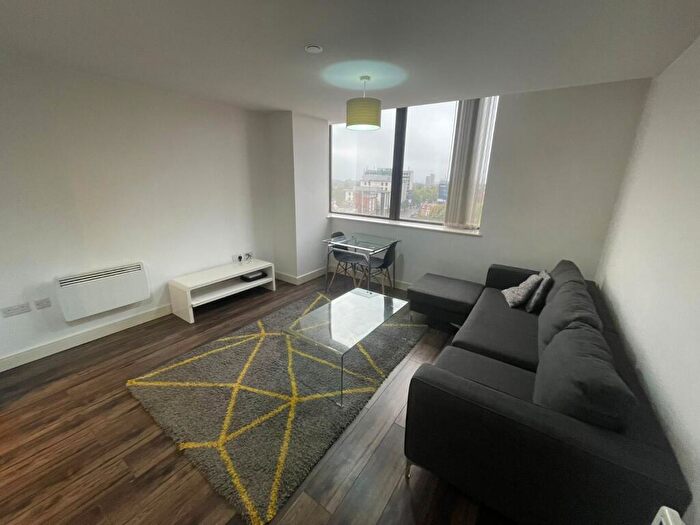 1 Bedroom Flat To Rent In Broad Street, Birmingham, West Midlands, B15