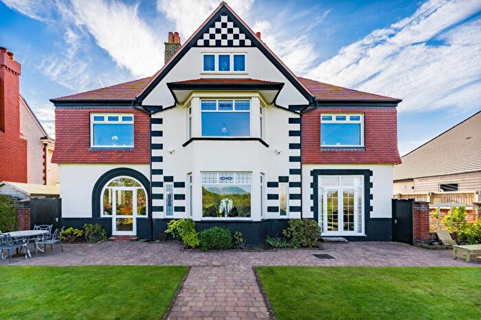 5 Bedroom Detached House For Sale In Beach Priory Gardens, Southport, PR8