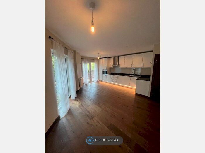 1 Bedroom Flat To Rent In Waterhouse Avenue, Maidstone, ME14
