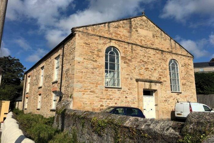 2 Bedroom Flat To Rent In The Old Chapel, Truro, TR4