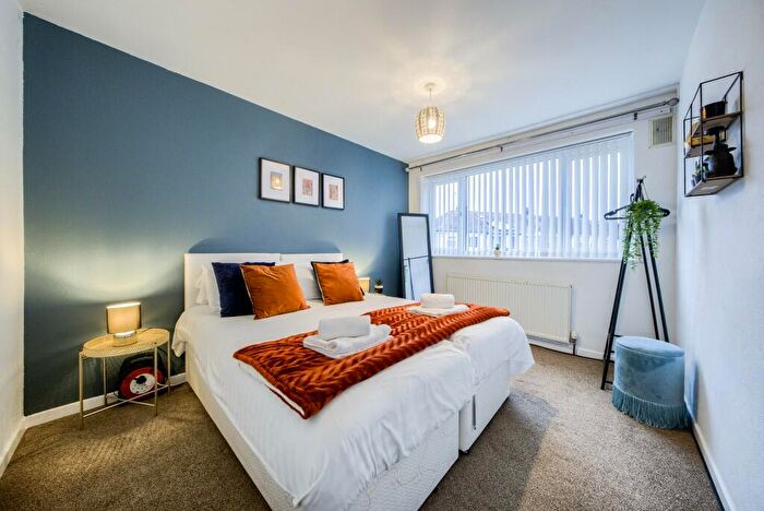 5 Bedroom End Of Terrace House To Rent In Hen Lane, Coventry, West Midlands, CV6