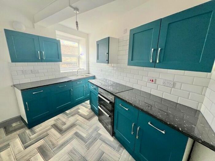 2 Bedroom Apartment To Rent In Horton Street, Halifax, HX1