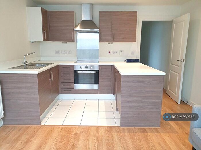 1 Bedroom Flat To Rent In Merlin Heights, London, N17