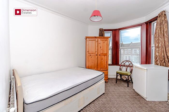 1 Bedroom Flat To Rent In Mildenhall Road, Hackney, E5