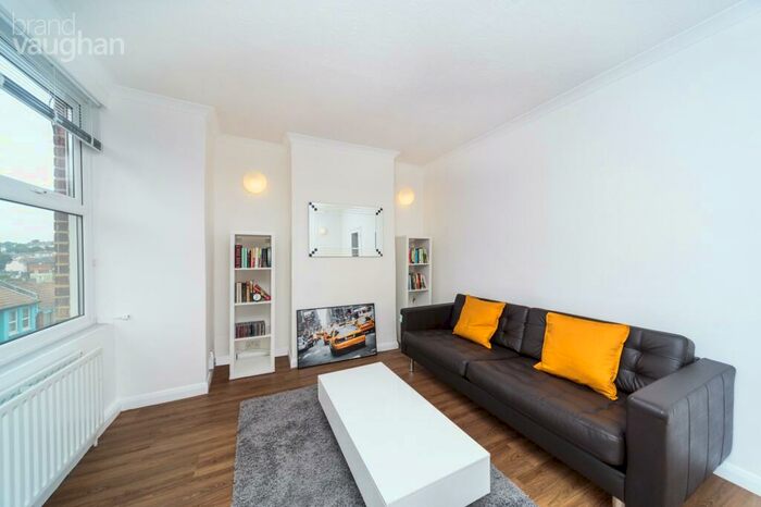 2 Bedroom Flat To Rent In Bear Road, Brighton, BN2