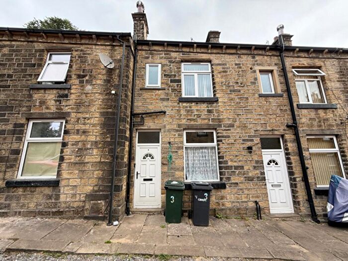3 Bedroom Terraced House To Rent In Ruby Street, Keighley, West Yorkshire, BD22