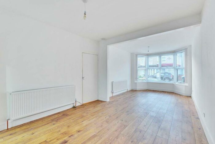 4 Bedroom Terraced House To Rent In Millais Road, Enfield, EN1