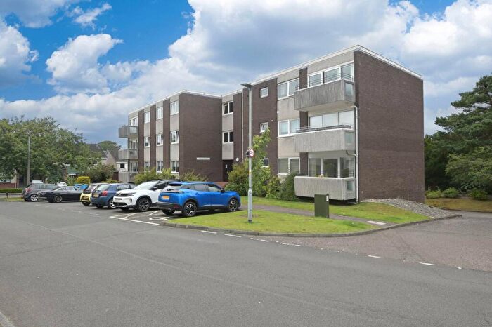 2 Bedroom Flat For Sale In / Avon Road, Cramond, Edinburgh, EH4