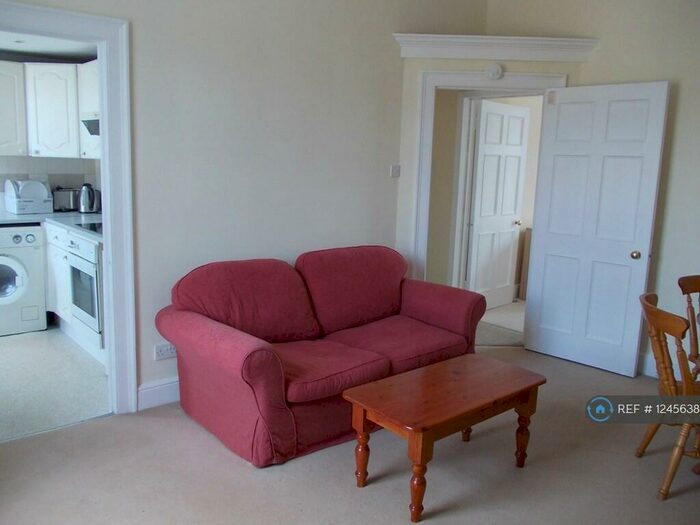 1 Bedroom Flat To Rent In Cleveland Place West, Bath, BA1