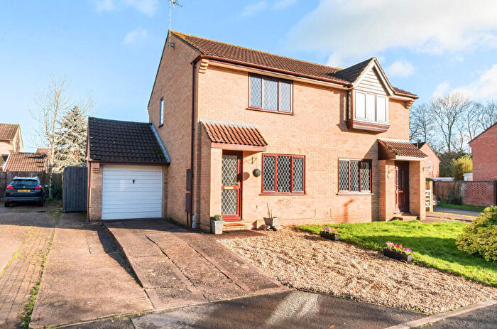 2 Bedroom Semi Detached House For Sale In Beech Close, Willand, Cullompton, Devon, EX15