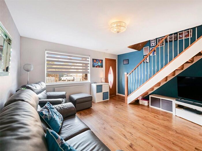 2 Bedroom Semi-Detached House For Sale In Rhindmuir Drive, Swinton, Glasgow, G69