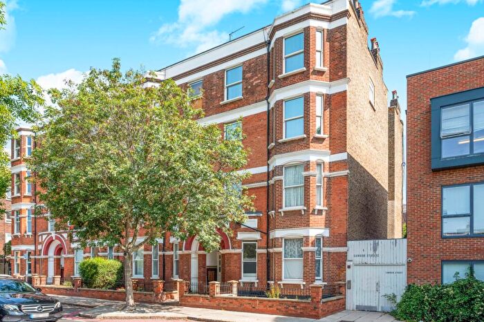 2 Bedroom Flat For Sale In Kingston House, Camden Street, NW1