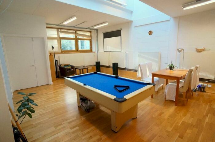 1 Bedroom Flat To Rent In Dunster Way, Hackbridge, Surrey, SM6