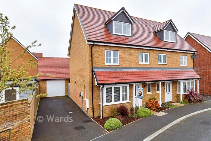 4 Bedroom Semi Detached House For Sale In Lasius Drive, Coxheath, Maidstone, Kent, ME17