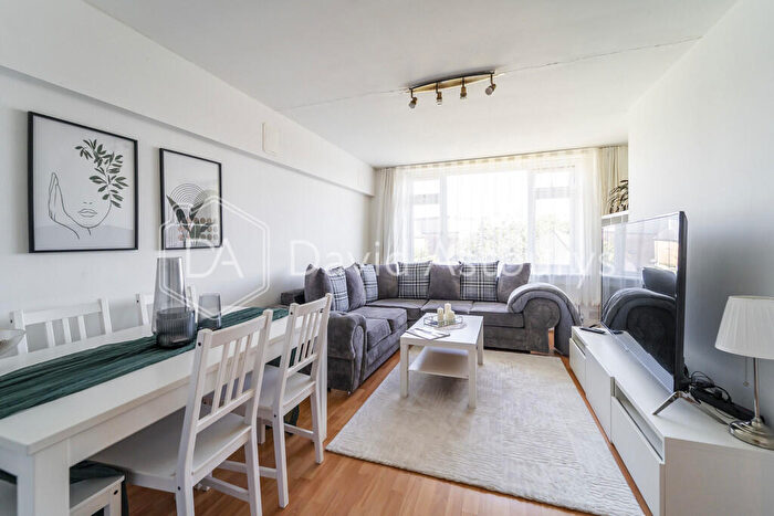 1 Bedroom Apartment To Rent In Tottenham Lane, Crouch End, London, N8